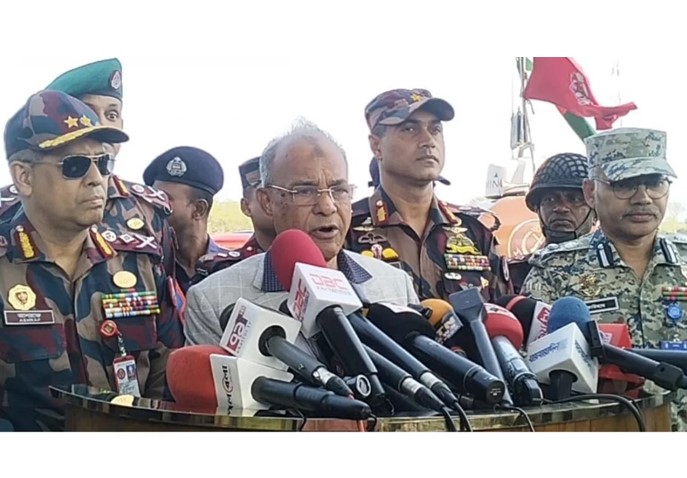 সীমান্তের যেকোনো পরিস্থিতি মোকাবেলায় আমরা সবসময় প্রস্তুত: স্বরাষ্ট্র উপদেষ্টা সীমান্তের যেকোনো পরিস্থিতি মোকাবেলায় আমরা সবসময় প্রস্তুত: স্বরাষ্ট্র উপদেষ্টা