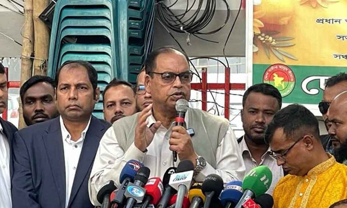 ঐক্যবদ্ধ হয়ে দেশ রক্ষা করার আহ্বান দুদুর ঐক্যবদ্ধ হয়ে দেশ রক্ষা করার আহ্বান দুদুর