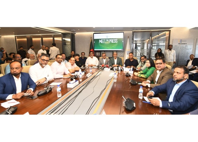 পোশাক শিল্পে স্থিতিশীলতা ফিরে এসেছে : বিজিএমইএ পোশাক শিল্পে স্থিতিশীলতা ফিরে এসেছে : বিজিএমইএ