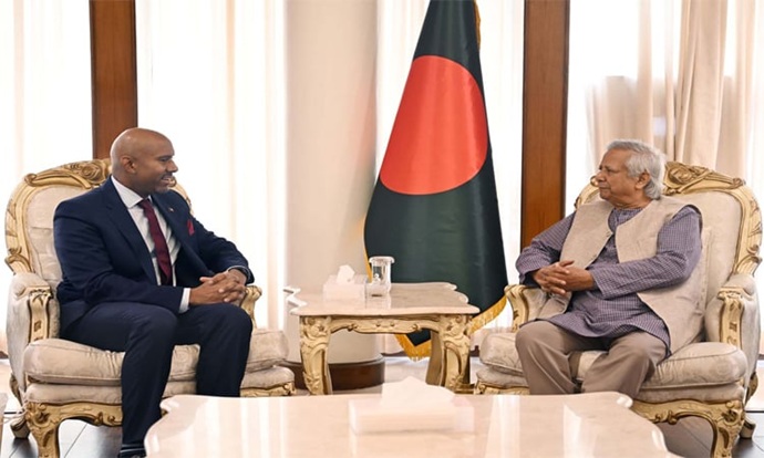 পাচার হওয়া অর্থ ফিরিয়ে আনতে কানাডার সহযোগিতা চাইলেন প্রধান উপদেষ্টা পাচার হওয়া অর্থ ফিরিয়ে আনতে কানাডার সহযোগিতা চাইলেন প্রধান উপদেষ্টা