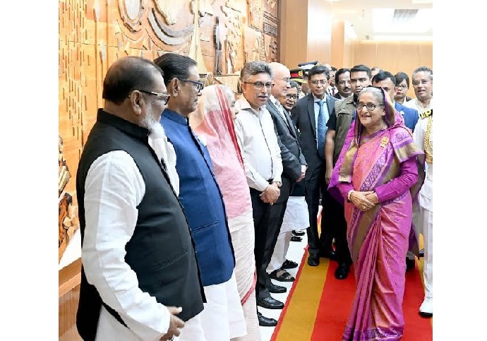 ওয়ার্ল্ড অব ওয়ার্ক সামিটে যোগ দিতে জেনেভার উদ্দেশে প্রধানমন্ত্রীর ঢাকা ত্যাগ