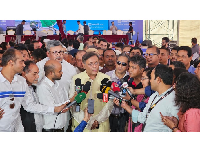 সরকার বাজার কারসাজির বিরুদ্ধে ইশতেহার অনুযায়ী কঠোর ব্যবস্থা নেবে: পররাষ্ট্রমন্ত্রী