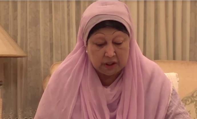 গণতন্ত্রের নিরবচ্ছিন্ন যাত্রা আজও পদে পদে বাধাগ্রস্ত হচ্ছে : খালেদা জিয়া গণতন্ত্রের নিরবচ্ছিন্ন যাত্রা আজও পদে পদে বাধাগ্রস্ত হচ্ছে : খালেদা জিয়া