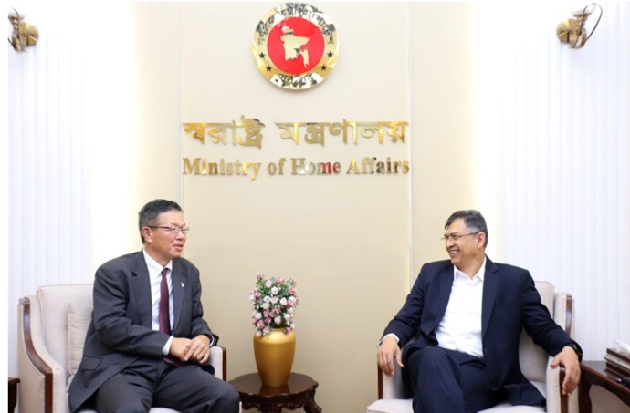 পুলিশ পুনর্গঠনে জাপানের সহযোগিতা চেয়েছেন স্বরাষ্ট্রমন্ত্রী