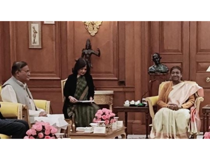 ভারতের রাষ্ট্রপতি দ্রৌপদী মুর্মুর সঙ্গে পররাষ্ট্রমন্ত্রী ড. হাছান মাহমুদের সাক্ষাৎ