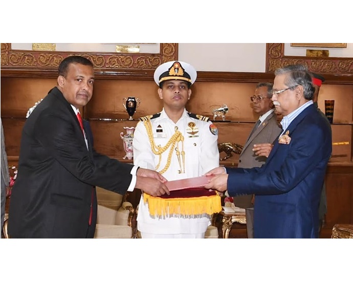 রাষ্ট্রপতির কাছে নবনিযুক্ত শ্রীলংকা ও পাকিস্তানের হাইকমিশনারগণ, মিশরের রাষ্ট্রদূত ও ভ্যাটিকান সিটির এপস্টলিক নানসিও-এর পরিচয়পত্র পেশ