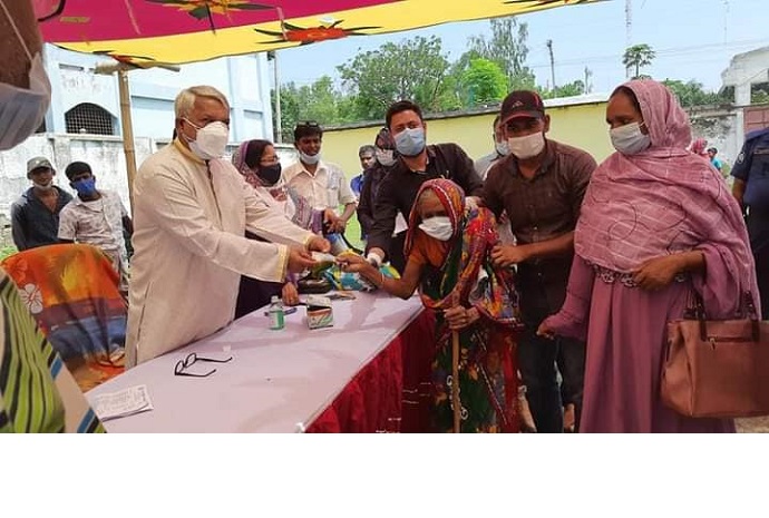 স্বরাষ্ট্র মন্ত্রণালয় সম্পর্কিত স্থায়ী কমিটির সভাপতি বীরমুক্তিযোদ্ধাআলহাজ্ব এ্যাড.সামসুল হক টুকু এম.পি। স্বরাষ্ট্র মন্ত্রণালয় সম্পর্কিত স্থায়ী কমিটির সভাপতি বীরমুক্তিযোদ্ধাআলহাজ্ব এ্যাড.সামসুল হক টুকু এম.পি।