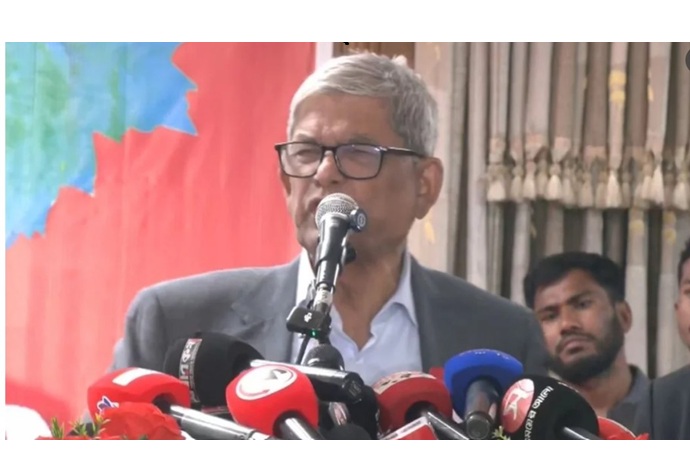 এরা মুনাফিকি করে মানুষকে ভুল বুঝিয়ে ভোট চাচ্ছে: মির্জা ফখরুল