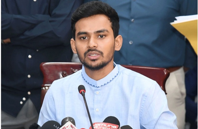 এনসিপিতে যোগ দিচ্ছেন আসিফ মাহমুদ