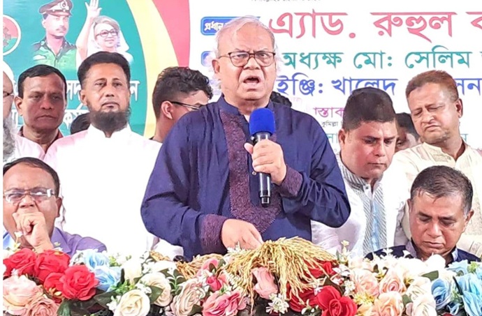 সন্ত্রাসী, খুনী, চাঁদাবাজদের দলে ঠাঁই নেই: রিজভী সন্ত্রাসী, খুনী, চাঁদাবাজদের দলে ঠাঁই নেই: রিজভী