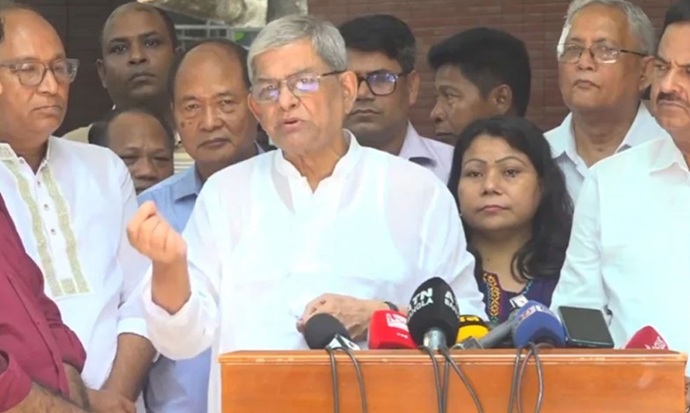 রাজনৈতিক সরকার না থাকলে সমস্যা বাড়তে থাকে : ফখরুল রাজনৈতিক সরকার না থাকলে সমস্যা বাড়তে থাকে : ফখরুল