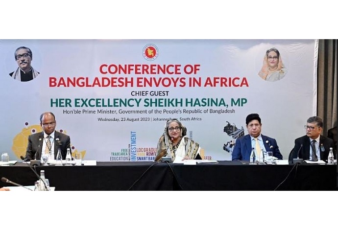 আফ্রিকান দেশগুলোর সঙ্গে দ্বিপক্ষীয় সম্পর্ক জোরদার করতে কাজ করুন : প্রধানমন্ত্রী