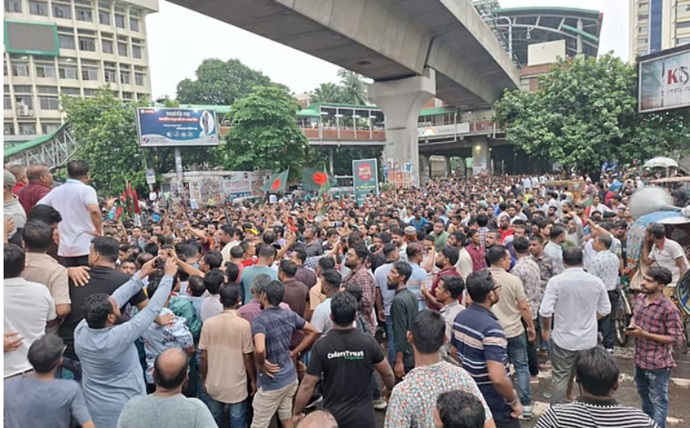 শাহবাগ মোড় অবরোধ স্বেচ্ছাসেবক দলের শাহবাগ মোড় অবরোধ স্বেচ্ছাসেবক দলের