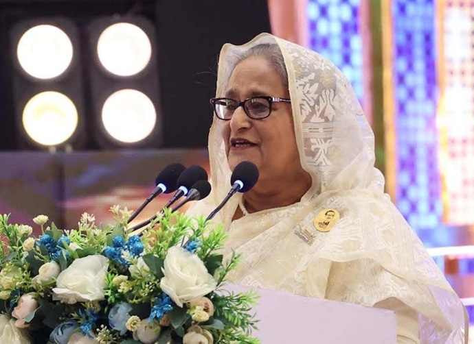 বিশ্বমানের চলচ্চিত্র তৈরি করুন : চলচ্চিত্র শিল্পী, পরিচালক ও প্রযুক্তিবিদদের প্রতি প্রধানমন্ত্রী