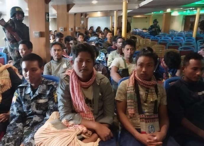 বাংলাদেশে আশ্রয় গ্রহণকারী বিজিপিসহ ৩৩০ জন মিয়ানমার নাগরিককে হস্তান্তর করেছে বিজিবি