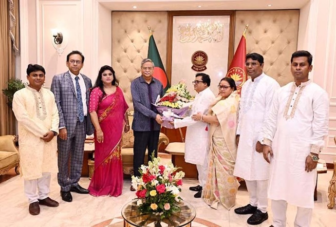পশ্চাদপদ জনগোষ্ঠীসহ সকলের জীবনমান উন্নয়নে কাজ করে যাচ্ছে সরকার : রাষ্ট্রপতি পশ্চাদপদ জনগোষ্ঠীসহ সকলের জীবনমান উন্নয়নে কাজ করে যাচ্ছে সরকার : রাষ্ট্রপতি