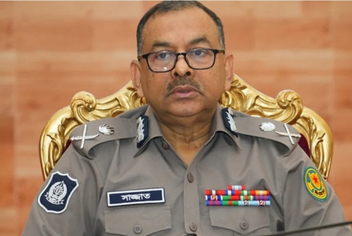 হাদিকে গুলি করা সন্ত্রাসীদের ধরতে সাঁড়াশি অভিযান শুরু: ডিএমপি কমিশনার