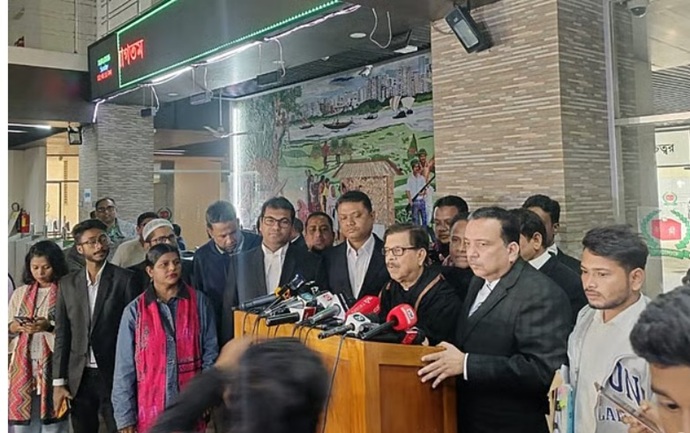 বগুড়া-২ আসনে প্রার্থিতা ফিরে পেলেন মান্না