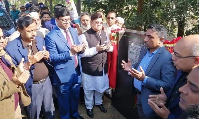 পররাষ্ট্রমন্ত্রী ও সিলেট-১ আসনের সংসদ সদস্য ড. এ কে আব্দুল মোমেন পররাষ্ট্রমন্ত্রী ও সিলেট-১ আসনের সংসদ সদস্য ড. এ কে আব্দুল মোমেন