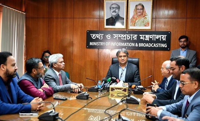 আমরা গণমাধ্যমের পূর্ণাঙ্গ স্বাধীনতা ও অপতথ্যকে জবাবদিহিতার আওতায় আনতে চাই : তথ্য প্রতিমন্ত্রী