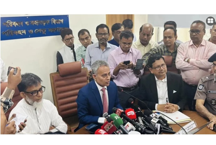 ঈদযাত্রা আগের যেকোনো সময়ের চেয়ে বেশি স্বস্তিদায়ক হয়েছে বললেন মন্ত্রী