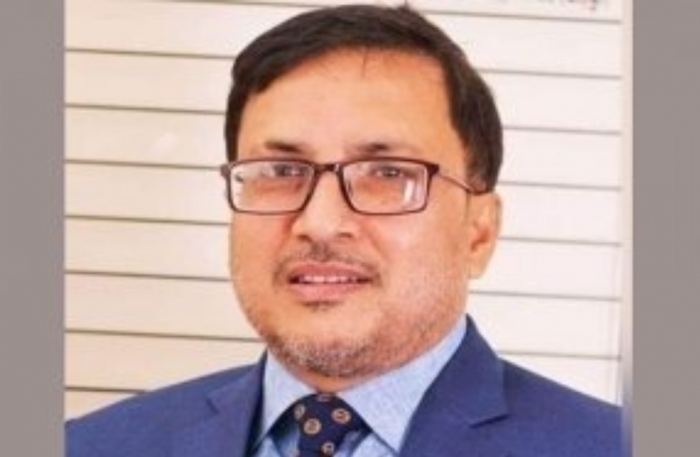 স্বাস্থ্য অধিদপ্তরের নতুন মহাপরিচালক ডা. খুরশীদ আলম স্বাস্থ্য অধিদপ্তরের নতুন মহাপরিচালক ডা. খুরশীদ আলম