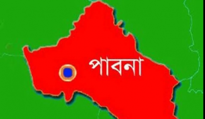 পাবনায় সড়ক দুর্ঘটনায় নিহত ৩