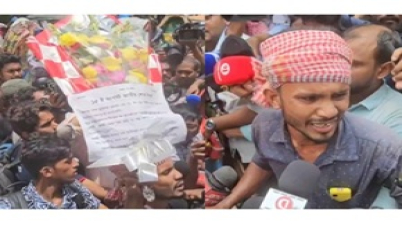 ৪শ টাকায় ফুল কিনে ধানমন্ডি ৩২-এ শ্রদ্ধা জানাতে গিয়ে পিটুনি খেলেন