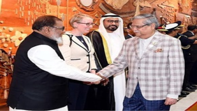 স্বাস্থ্য পরীক্ষার জন্য ইউএই, যুক্তরাজ্যে রওনা হয়েছেন রাষ্ট্রপতি