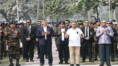পিলখানায় নিহত সেনাদের প্রতি রাষ্ট্রপতি ও প্রধানমন্ত্রীর শ্রদ্ধা