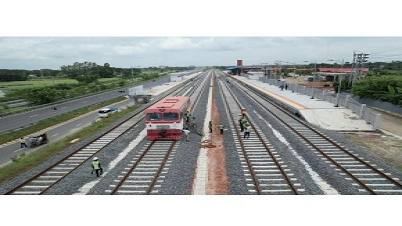 রাজধানী থেকে পদ্মা সেতু পাড়ী দিয়ে ভাঙ্গায় পৌঁছালো পরীক্ষামূলক রেল