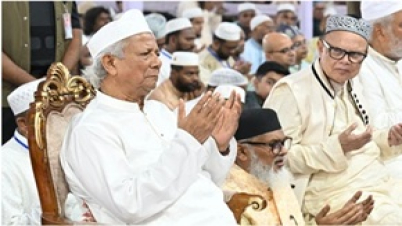জাতীয় ঈদগাহে ঈদের নামাজ আদায় করলেন প্রধান উপদেষ্টা