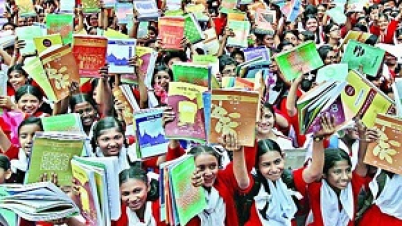 নতুন বছরের প্রথম দিন শিক্ষার্থীদের হাতে বই পৌঁছে যাবে : এনসিটিবি