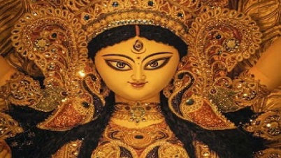 বাঙালি হিন্দু সম্প্রদায়ের সবচেয়ে বড় ধর্মীয় উৎসব দুর্গাপূজা কাল