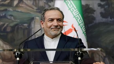 হরমুজ প্রণালি দিয়ে চলতে পারবে বাংলাদেশসহ ৫ দেশের জাহাজ: ইরান