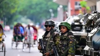 আইন-শৃঙ্খলা পরিস্থিতির উন্নতিতে কঠোর অবস্থানে সরকার