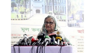 আহতদের দেখতে ঢামেক হাসপাতালে প্রধানমন্ত্রী