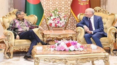 রাষ্ট্রপতির সঙ্গে নেদারল্যান্ডের রাষ্ট্রদূতের বিদায়ী সাক্ষাৎ রাষ্ট্রপতির সঙ্গে নেদারল্যান্ডের রাষ্ট্রদূতের বিদায়ী সাক্ষাৎ