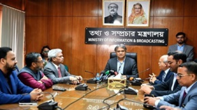 আমরা গণমাধ্যমের পূর্ণাঙ্গ স্বাধীনতা ও অপতথ্যকে জবাবদিহিতার আওতায় আমরা গণমাধ্যমের পূর্ণাঙ্গ স্বাধীনতা ও অপতথ্যকে জবাবদিহিতার আওতায়