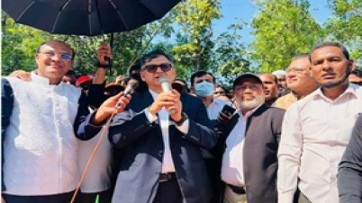 স্বাধীনতায় বিশ্বাস করেনি তারাই ধর্মের ভিত্তিতে বিভাজন করতে চায় : স্বাধীনতায় বিশ্বাস করেনি তারাই ধর্মের ভিত্তিতে বিভাজন করতে চায় :