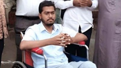 চিকিৎসা শেষে দেশে ফিরলেন নুরুল হক নুর