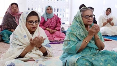 হযরত শাহজালাল ও হযরত শাহ পরানের মাজার জিয়ারত করেছেন প্রধানমন্ত্রী হযরত শাহজালাল ও হযরত শাহ পরানের মাজার জিয়ারত করেছেন প্রধানমন্ত্রী