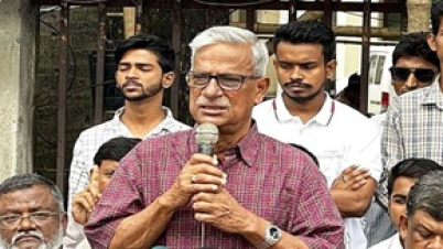 নির্বাচন পেছাতে চক্রান্ত চলছে : ফারুক