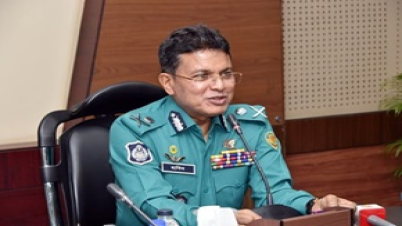 নগরবাসীকে নববর্ষের শুভেচ্ছা জানালেন ডিএমপি কমিশনার