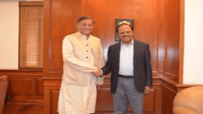 হাছান ও অজিত দোভালের মধ্যে আঞ্চলিক শান্তি ও নিরাপত্তা বিষয়ে আলোচন