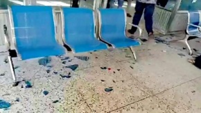 খুলনা রেলওয়ে স্টেশন ও আওয়ামী লীগ অফিসে ভাংচুর : আহত অর্ধশতাধিক