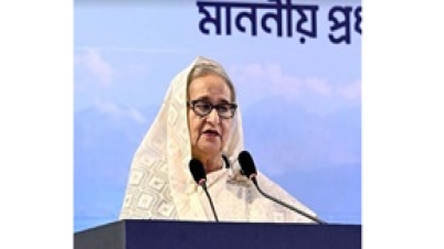 কোস্ট গার্ডকে ত্রিমাত্রিক বাহিনী হিসেবে গড়ে তুলছে সরকার: