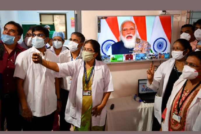 ভারতে টিকাদান কর্মসূচির উদ্বোধন করলেন প্রধানমন্ত্রী নরেন্দ্র মোদী ভারতে টিকাদান কর্মসূচির উদ্বোধন করলেন প্রধানমন্ত্রী নরেন্দ্র মোদী